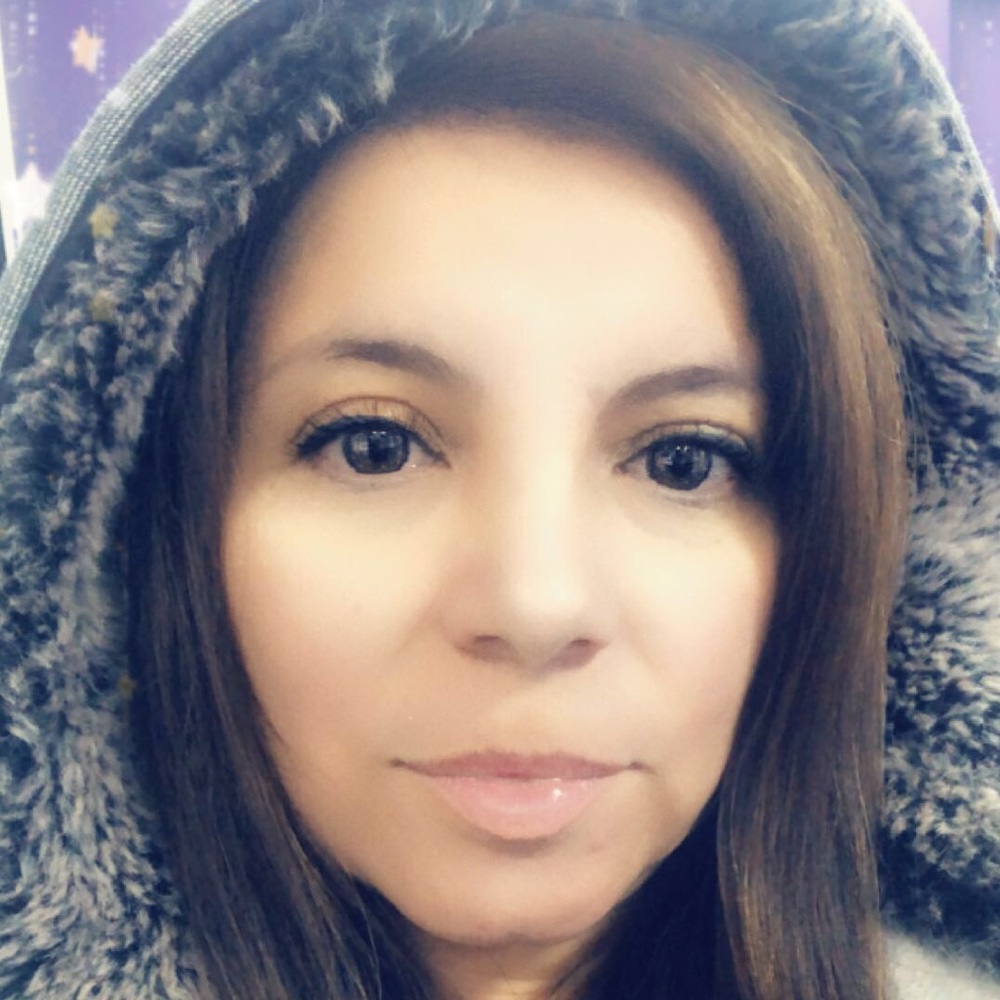Meet your Posher, Lorena